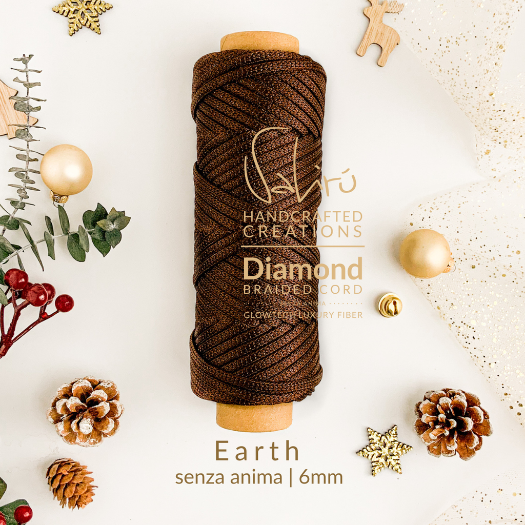Corda bronzo satinato senza anima, filato Glowtech metallico, luce calda e naturale. perfetta per tricotin.