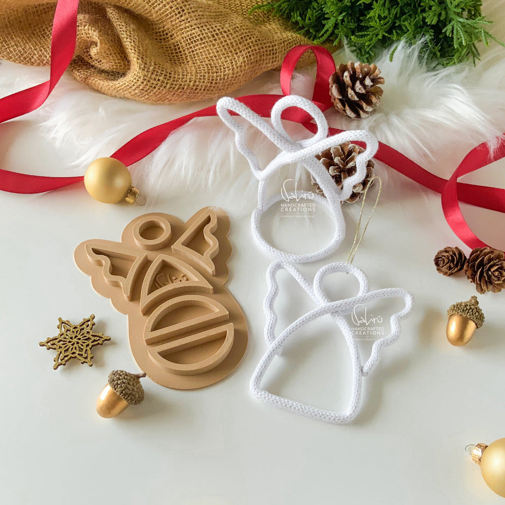 Sagoma Angelo per tricotin, guida creativa per realizzare un angelo fai-da-te per Natale.