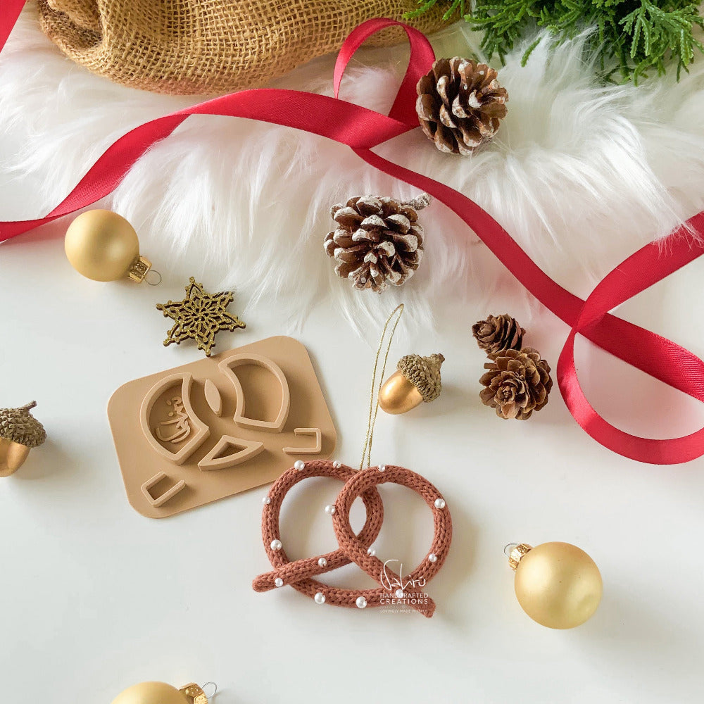 Tricotin Maker Pretzel, supporto originale per creare decorazioni handmade a forma di pretzel.